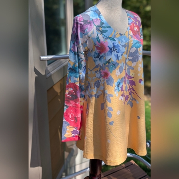 Soft Surroundings Yellow Floral V_ Neck Sweater Size S - Picture 3 of 10
